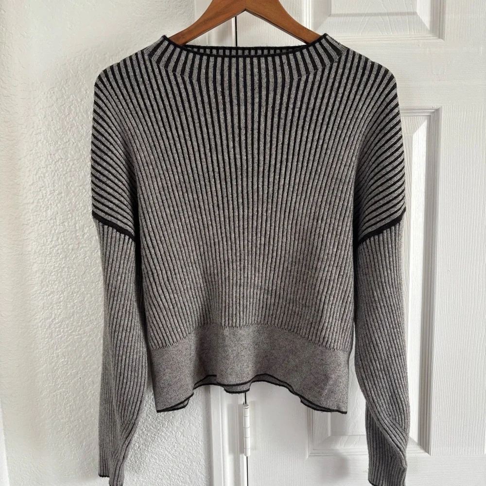 Varley‎ Grant Rib Knit Sweater Size S - Picture 3 of 6